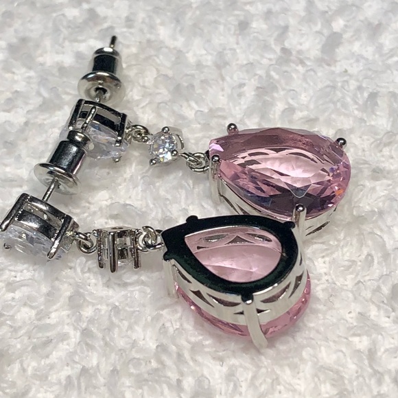 🦋 pretty drop earring gorgeous CZ ZIRCON women wedding anniversary Pear - Picture 3 of 13